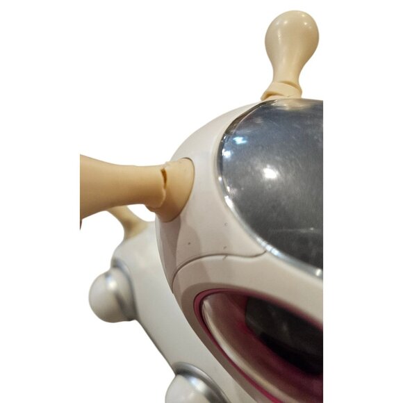 Tiger Electronics Mio Pup White Pink Bonus Sweater Booties 2007 TESTED Working - Picture 6 of 17